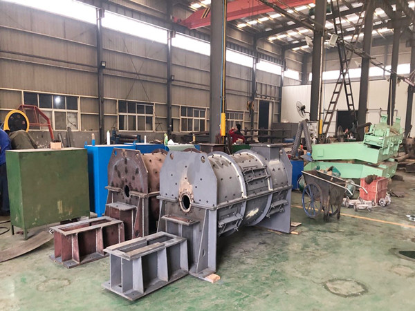 臥式混合機(jī)的種類有哪些？特點(diǎn)及適用范圍是什么？